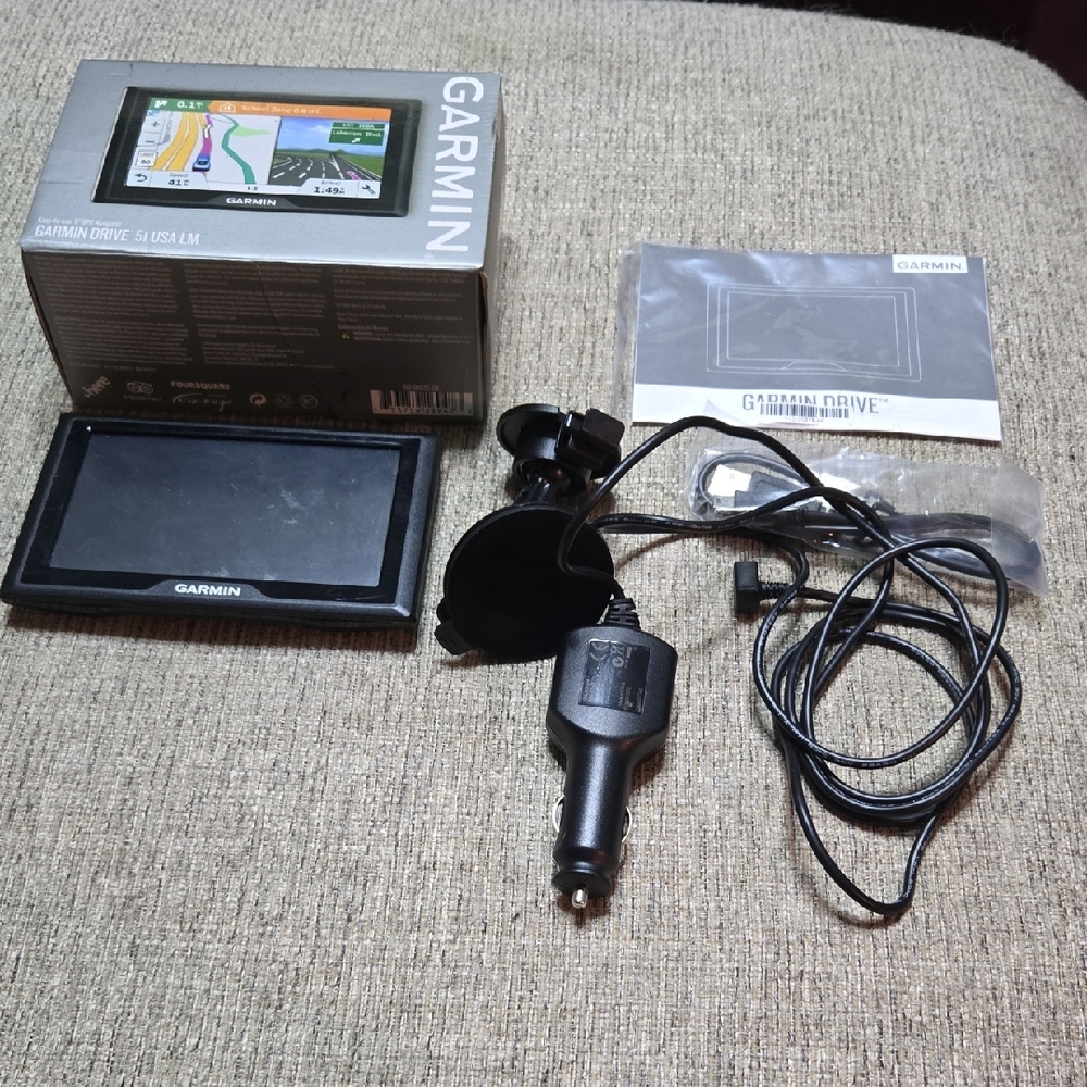 Garmin Black GPS with Accessories